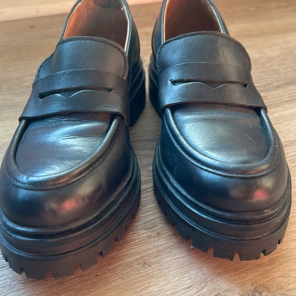 Miz Mooz Legend Black Leather Chunky Platform Loafer size 38 (7.5 or 8) - Picture 11 of 13